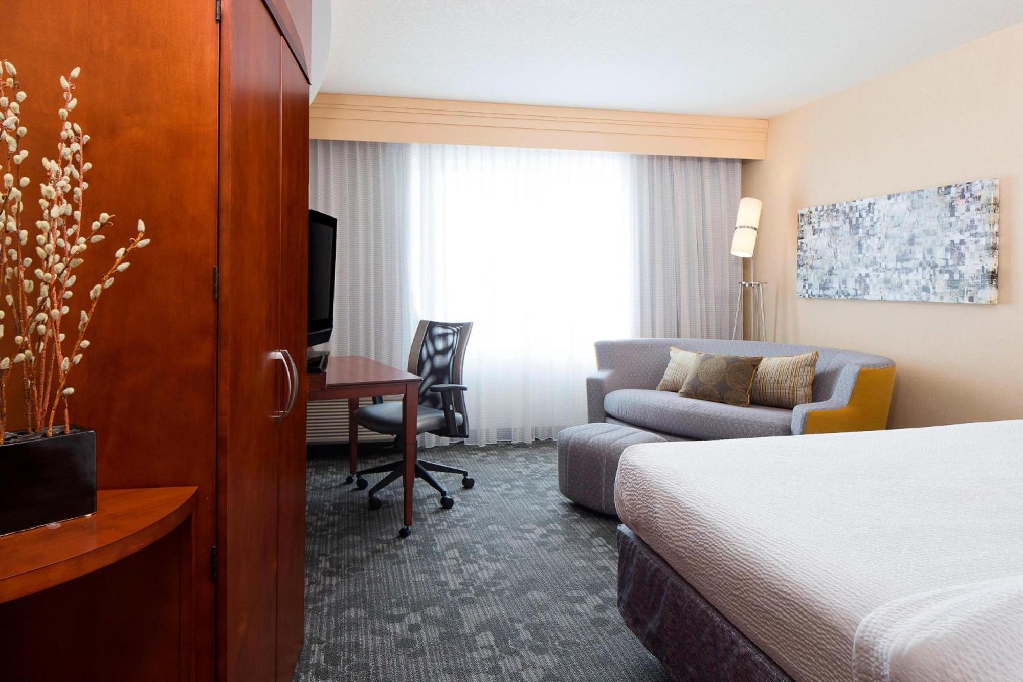 Courtyard Des Moines Ankeny Hotel Exterior foto