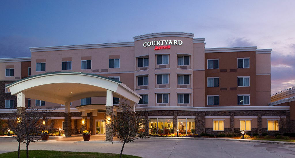 Courtyard Des Moines Ankeny Hotel Exterior foto